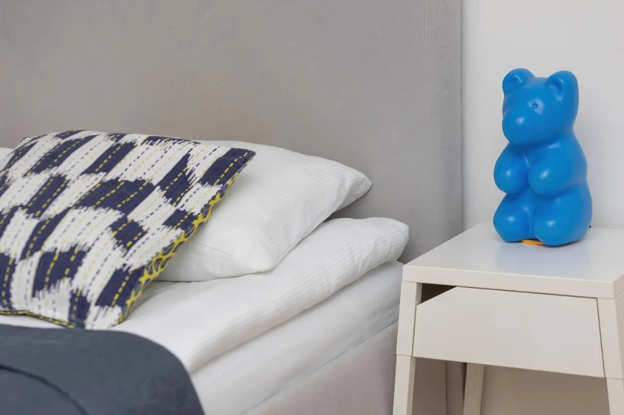 Siedmiogrodzka Air-Conditioned Apartment With Balcony Wola By Noclegi Renters Varsovie Pologne
