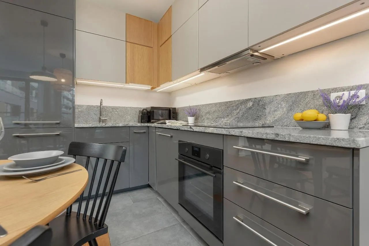 Siedmiogrodzka Air-Conditioned Apartment With Balcony Wola By Noclegi Renters Warsaw